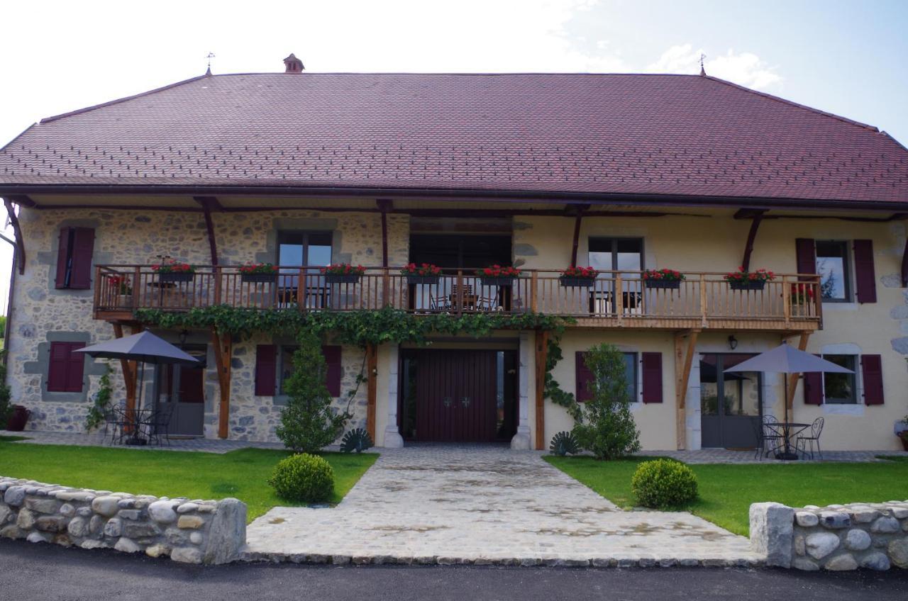Le Paon Bleu Annecy Poisy Bed & Breakfast Exterior foto