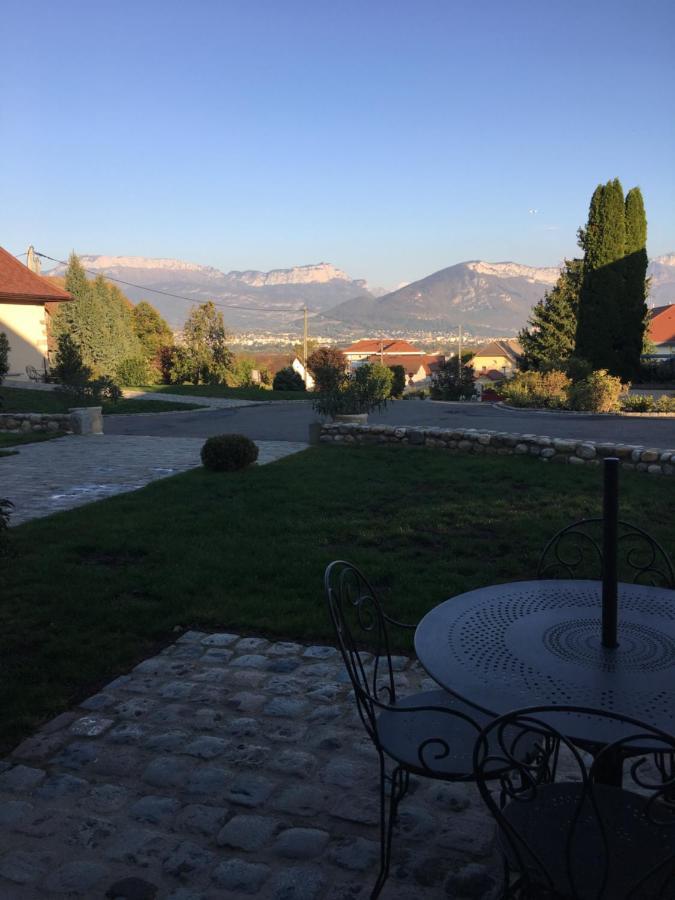 Le Paon Bleu Annecy Poisy Bed & Breakfast Exterior foto