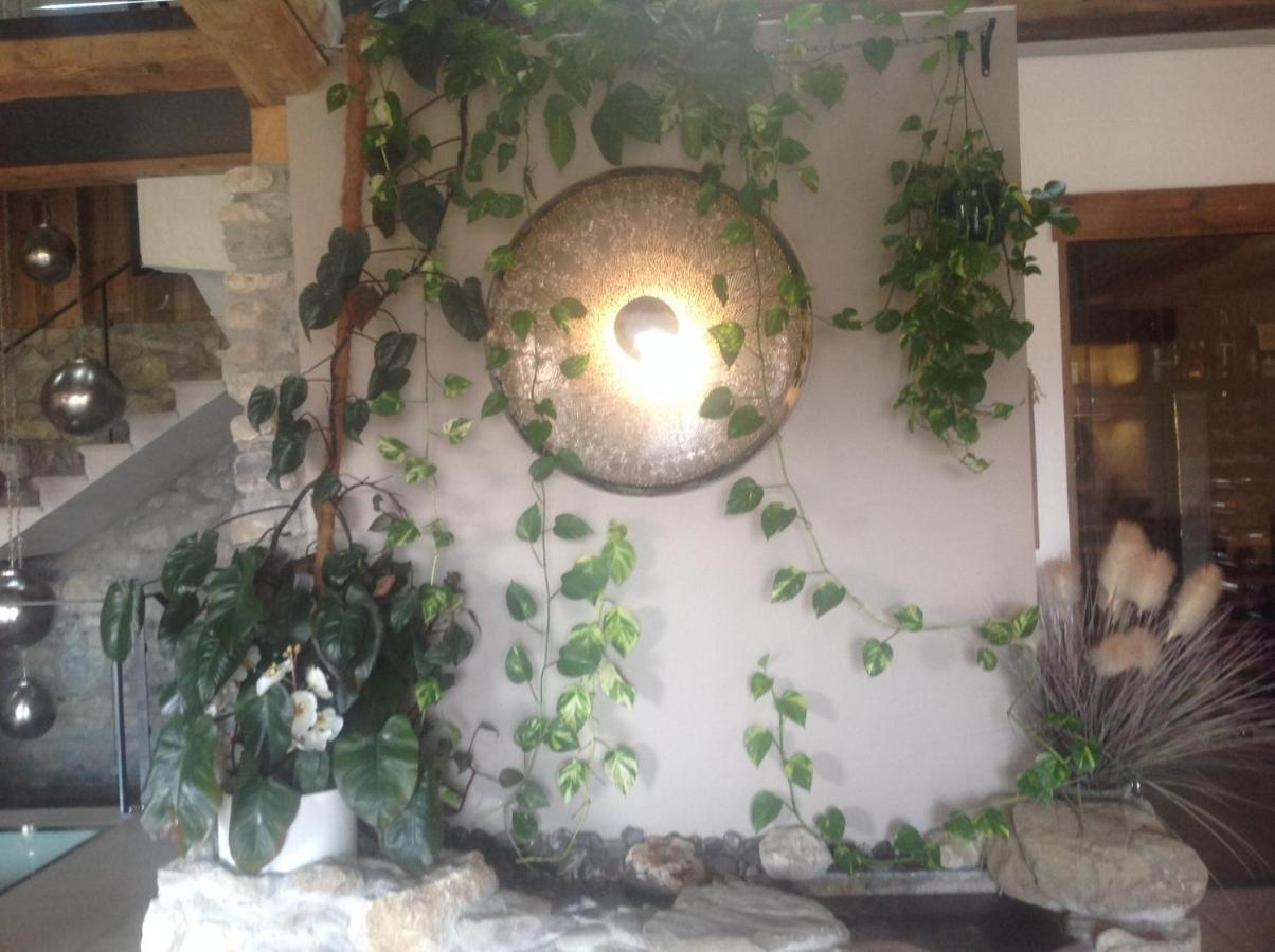 Le Paon Bleu Annecy Poisy Bed & Breakfast Exterior foto