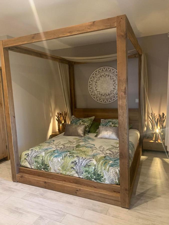 Le Paon Bleu Annecy Poisy Bed & Breakfast Exterior foto